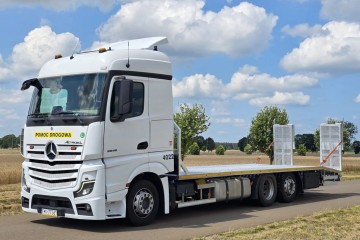 Samochód specjalny Mercedes Actros – pomoc drogowa / NOWA ZABUDOWA /
