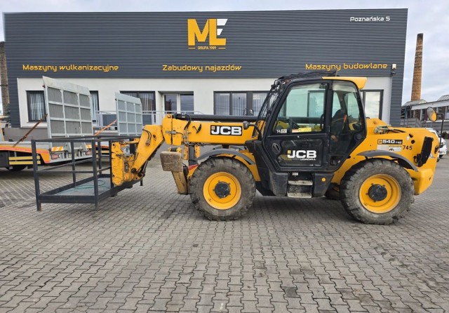 jcb