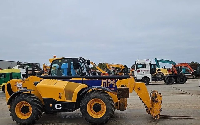 jcb