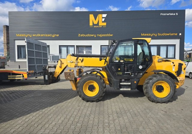 jcb